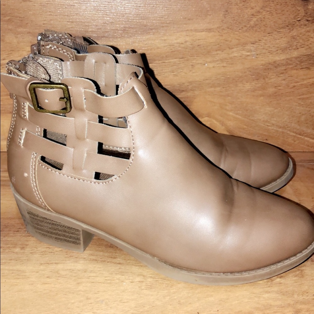 Girls Boots